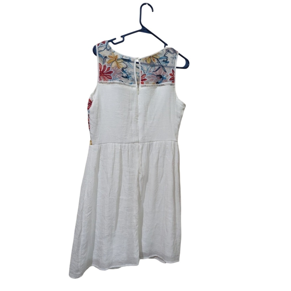 AGB Dress Womens‎ 12 White Floral Embroidered Mesh Sleeveless Fit & Flare Dress